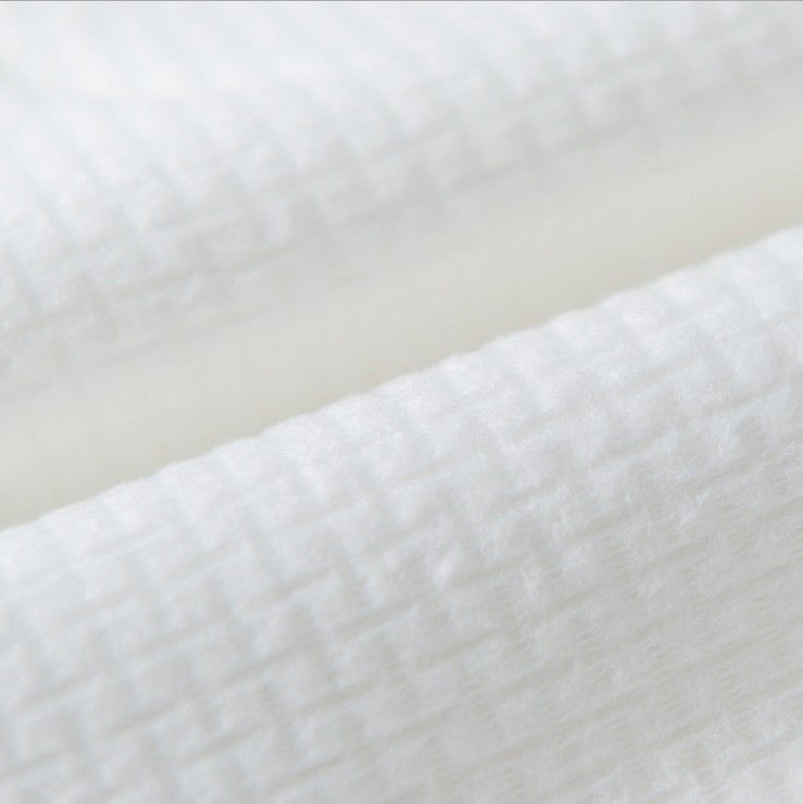110g tissu non-tissé croisé visqueux E-F blanc de coton du grain 100% Spunlaced, Wips humide